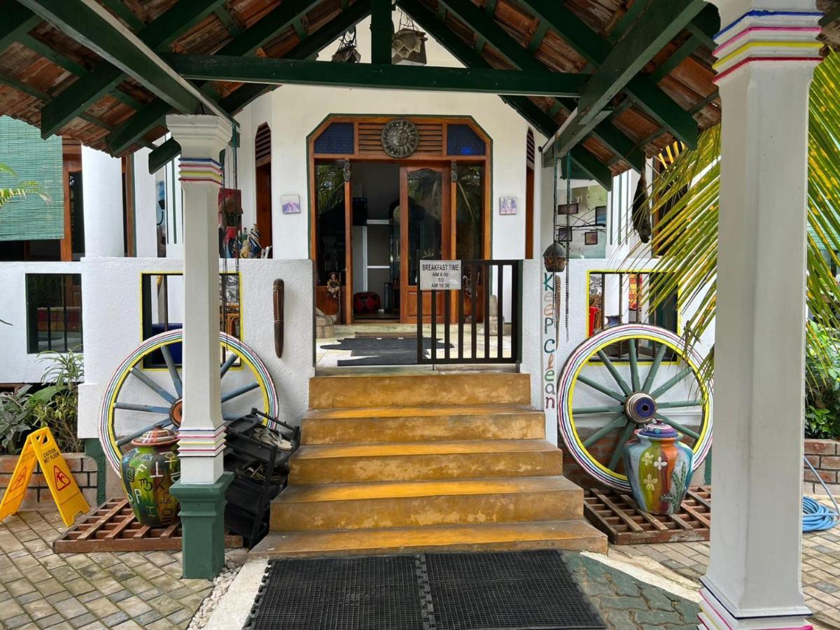 Frangipani Beach Villa Tangalle Exterior photo