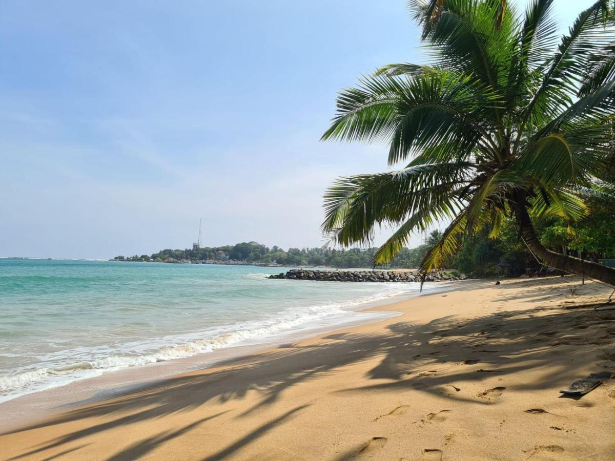 Frangipani Beach Villa Tangalle Exterior photo