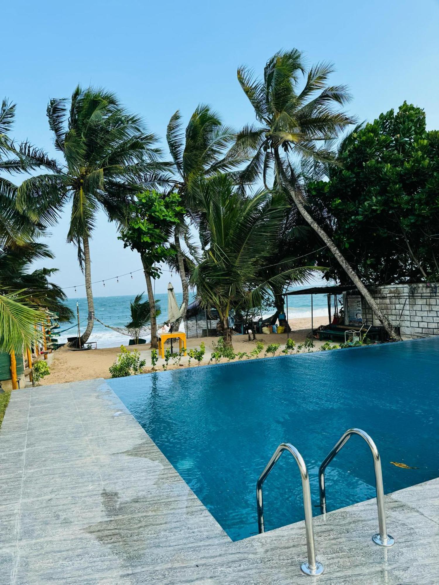 Frangipani Beach Villa Tangalle Exterior photo