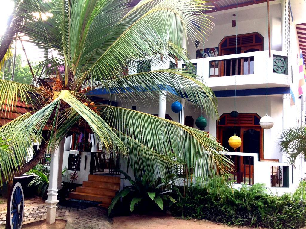 Frangipani Beach Villa Tangalle Exterior photo